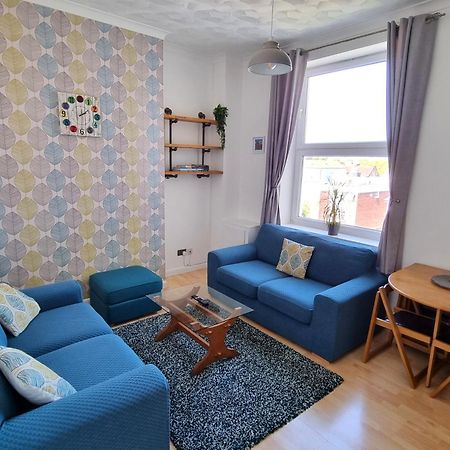 Southsea Escape - Coastal Holiday Apartment - 2 Double Bedrooms Portsmouth Eksteriør billede